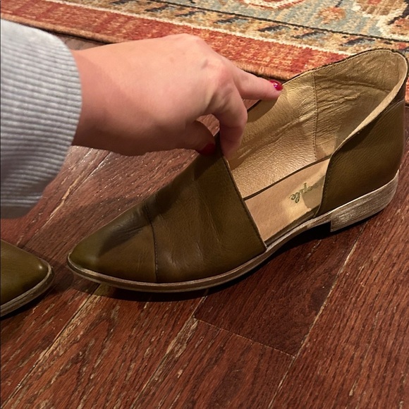 Free People Olive Leather Flats - Picture 3 of 9